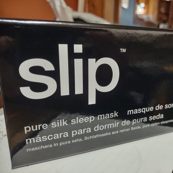 Slip Pure Silk Sleep Mask DELTA Airlines Branded NEW - Picture 1 of 3
